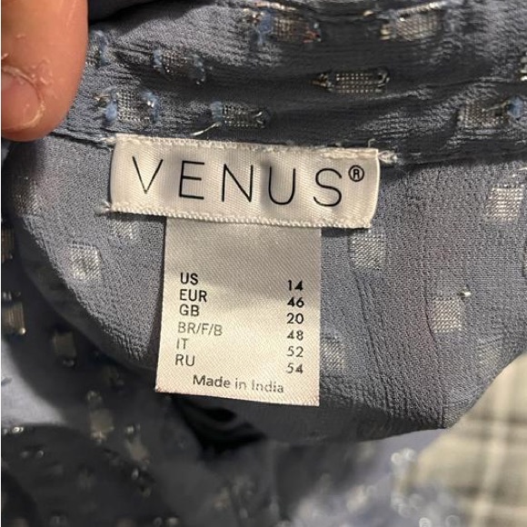 Asymmetrical Tie Top - Picture 5 of 5